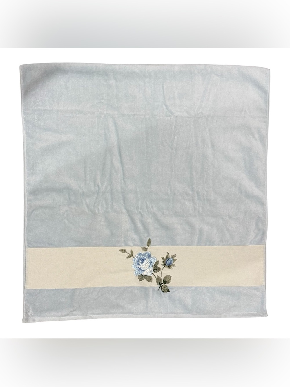 livingQUARTERS Towel Set Unisex 2PC Dusty Blue Embroidered Rose - Picture 5 of 7